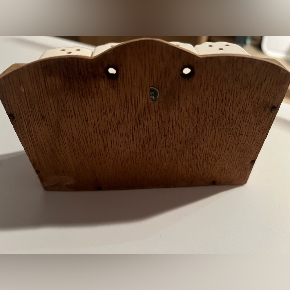 Salt and Pepper with clove and allspice shakers with holder - Picture 3 of 3